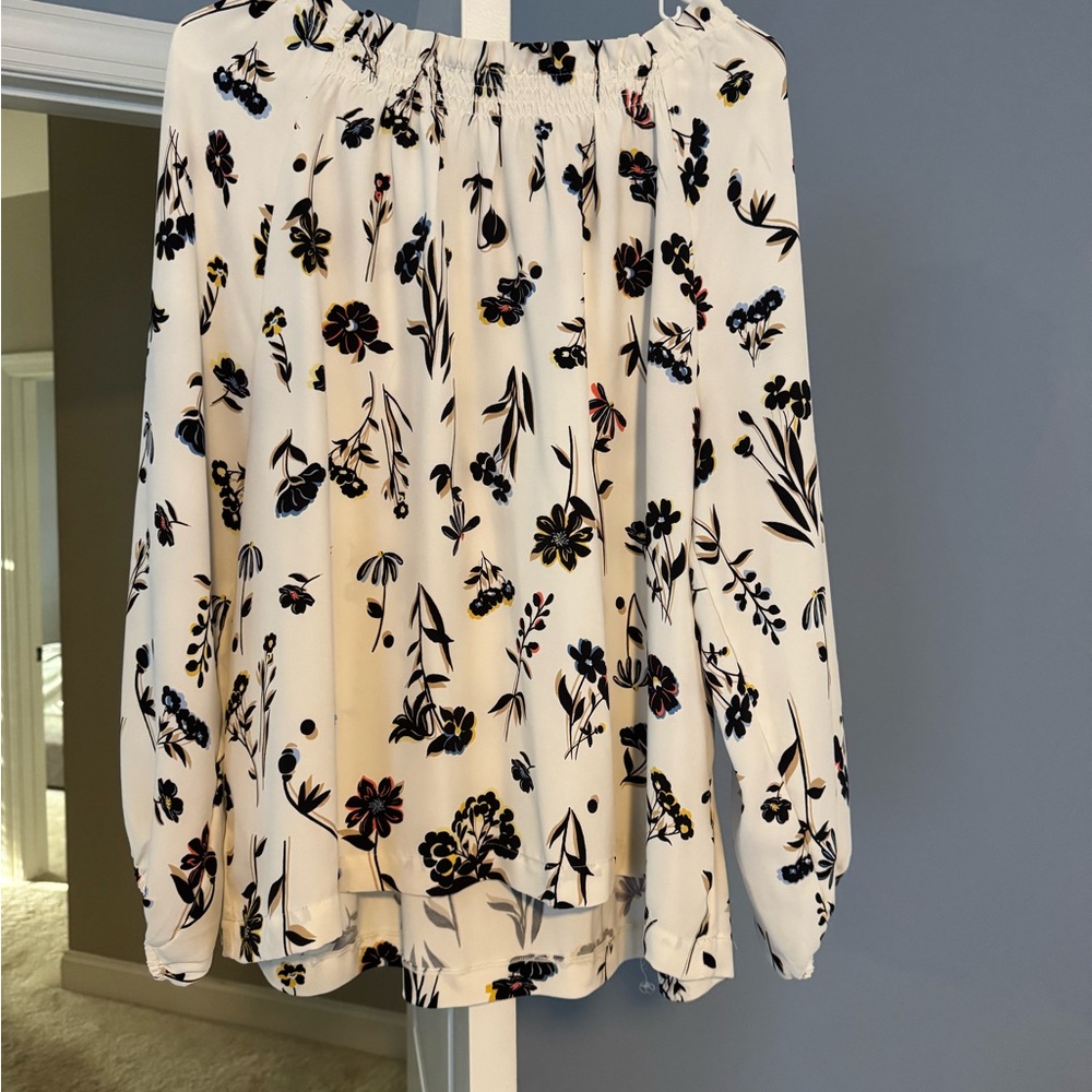 Ann Taylor White and Black Pleated Blouse with Bib Collar